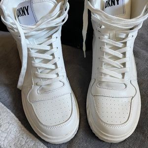 High top sneaker DKNY